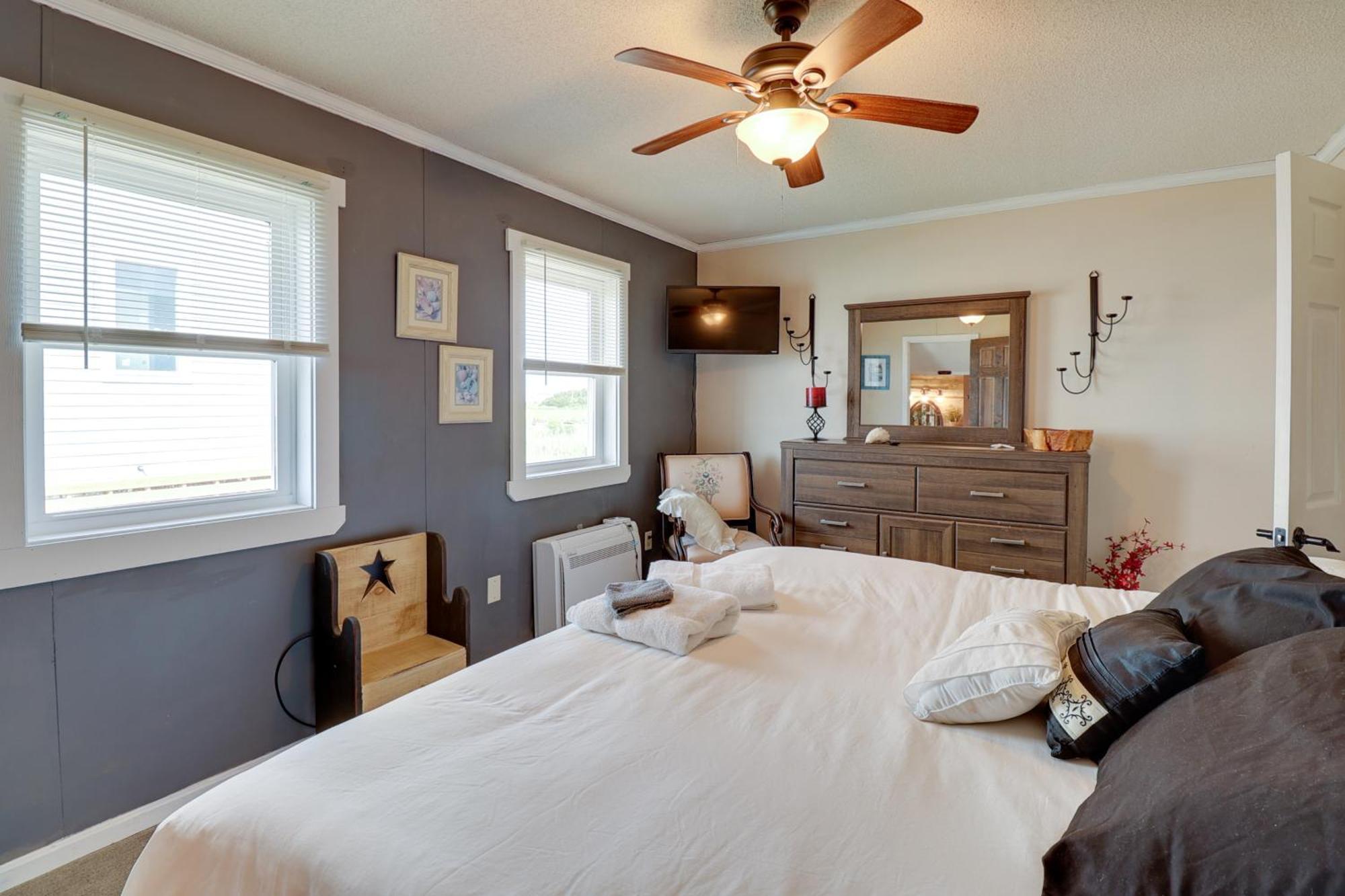 Oceanfront Milford Home With View And Boat Access Eksteriør bilde